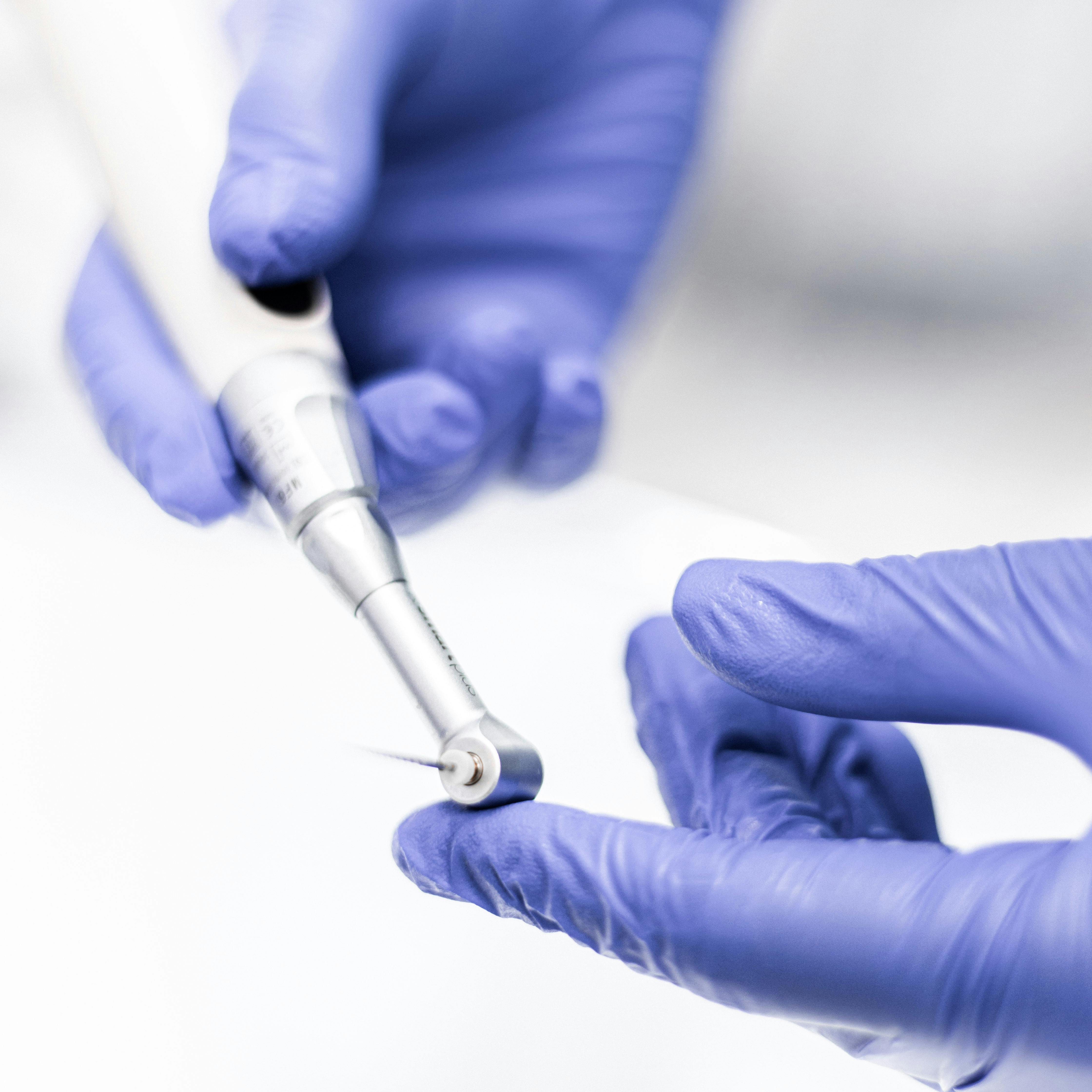 Microscope-assisted root canal treatment at Dr. Rahhal's specialist clinic in Amman